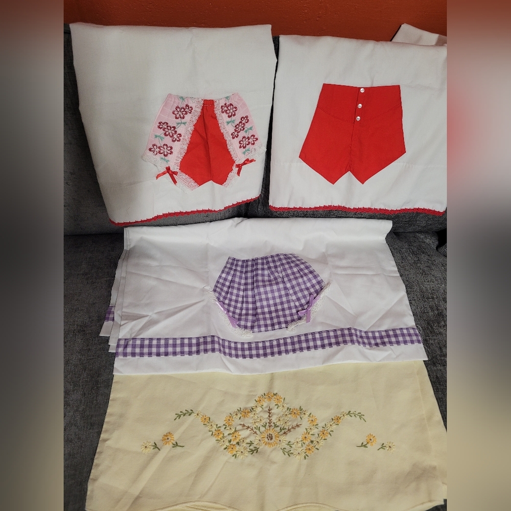 Vintage Embroidered Standard Size Pillowcase Lot Of 6. 3 Sets